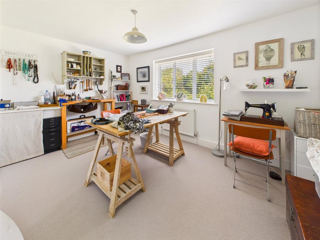 Bedroom 5/Workshop