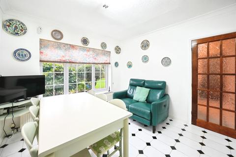 undefined, Mount Road, Upton, Wirral