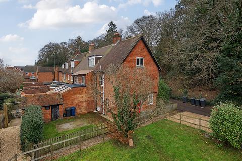 2 bedroom house for sale, River Row, Farnham, GU9
