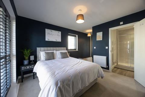 3 bedroom semi-detached house for sale, Pintail Place, Reading, RG2