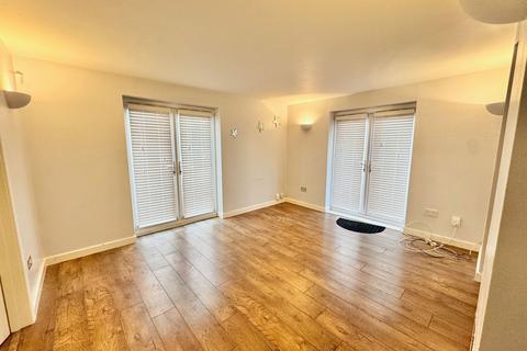 undefined, Heath Road, Liverpool, L19