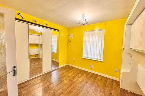 undefined, Heath Road, Liverpool, L19