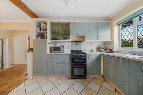 undefined, Charlock Way, Surrey GU1