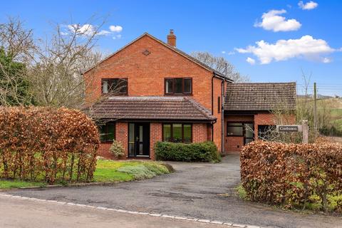 Low Road, Church Lench, WR11