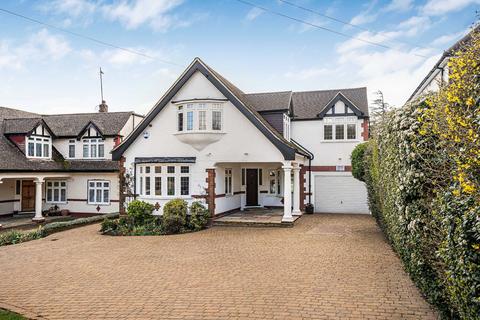 4 bedroom detached house for sale, Georges Wood Road, Brookmans Park, AL9