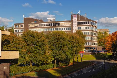 Healthcare facility to rent, Southway Skelmersdale WN8 6NS