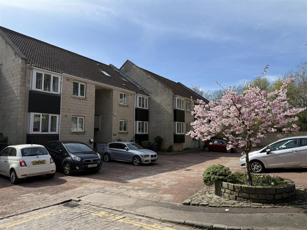 Bedford Court.jpeg