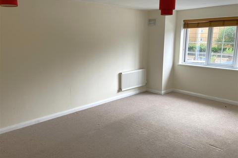 1 bedroom flat to rent, Spencer Close, Aldershot
