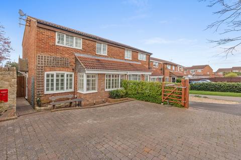 Fairfax Close, Thame OX9