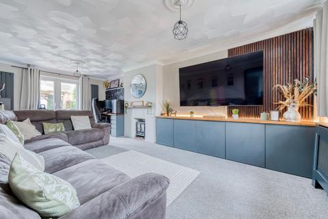 3 bedroom semi-detached house for sale, Burton Avenue, North Walsham