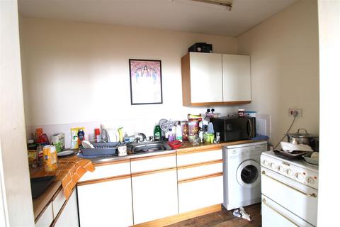 1 bedroom apartment for sale, Market Street, Ryde PO33