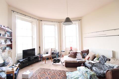 1 bedroom apartment for sale, Market Street, Ryde PO33