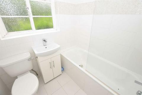 2 bedroom apartment to rent, Denison Close, East Finchley, London. N2