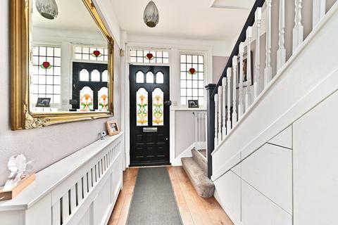 undefined, Kingston Road, Surrey TW18
