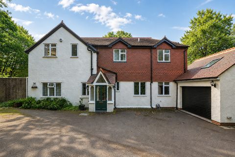 Tupwood Lane, Caterham, CR3