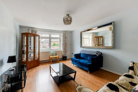 undefined, Beaumont Road, London, W4