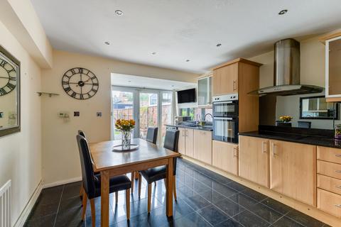 undefined, Beaumont Road, London, W4