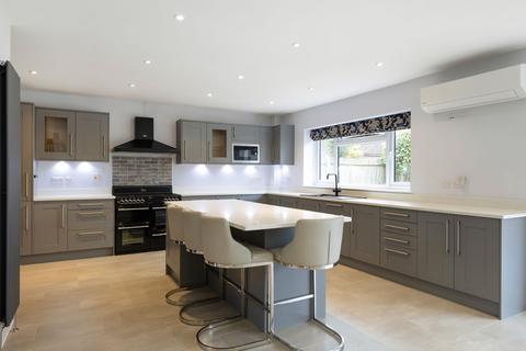 4 bedroom house for sale, Coopers Lane, Tadley, RG26