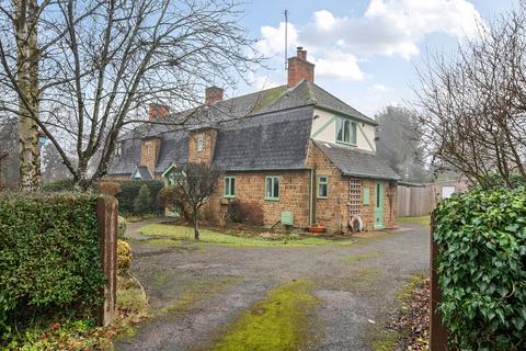 undefined, Courtington Lane, Bloxham, OX15