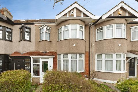 3 bedroom terraced house for sale, Fairway Gardens, ILFORD, Essex, IG1