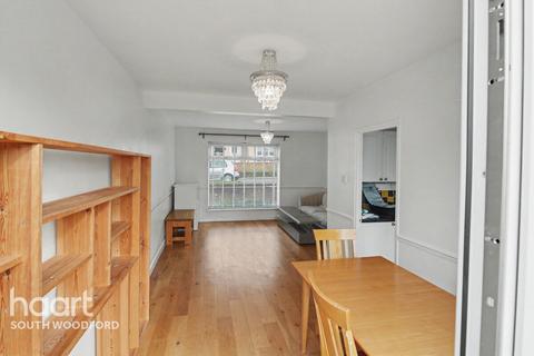 undefined, Beechwood Drive, WOODFORD GREEN