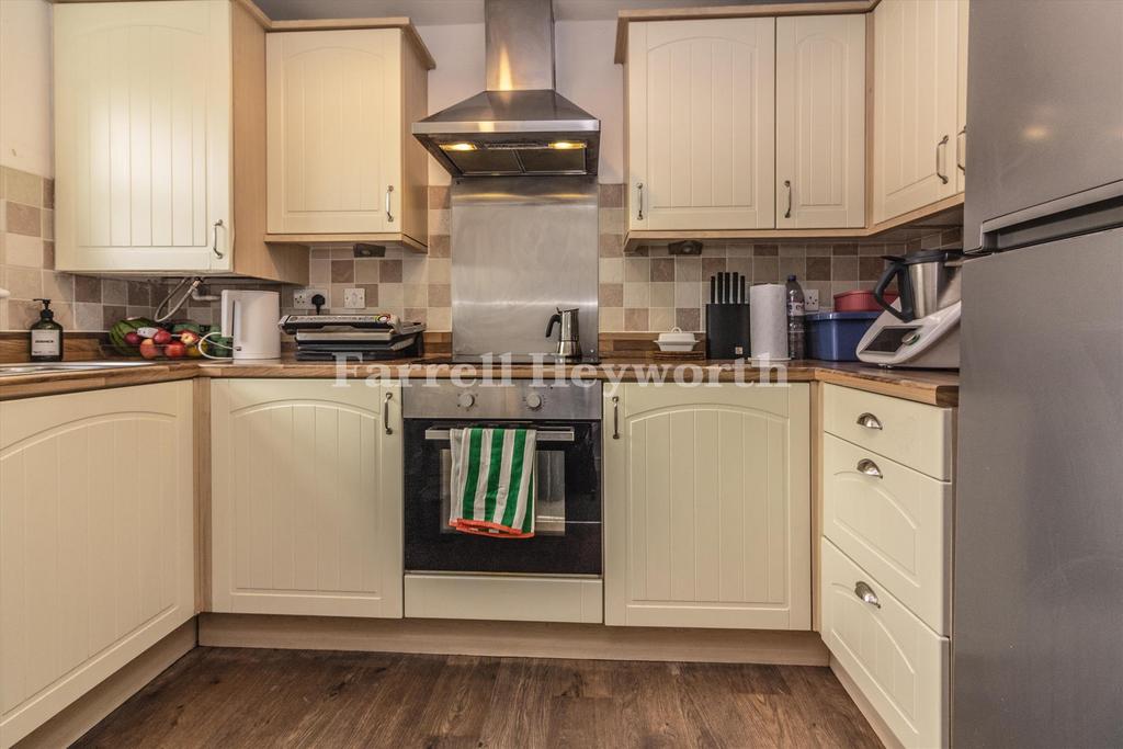 Kitchen b