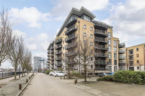 2 bedroom flat for sale, Glaisher Street, London, SE8