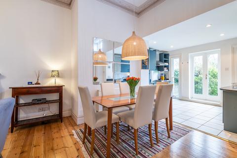 1 bedroom flat for sale, Atney Road, London, SW15