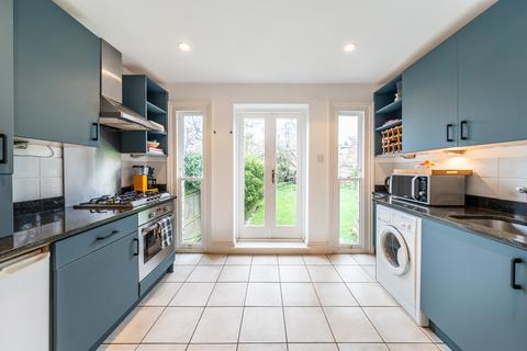 1 bedroom flat for sale, Atney Road, London, SW15