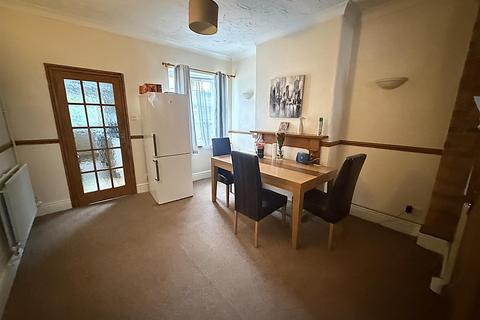 2 bedroom terraced house for sale, Oak Street, Burton-On-Trent DE14