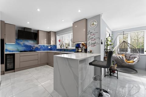 4 bedroom detached house for sale, Old Pinewood Way, Papworth Everard, Cambridge, CB23