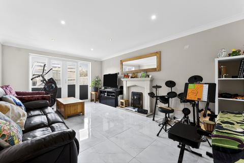 4 bedroom detached house for sale, Old Pinewood Way, Papworth Everard, Cambridge, CB23