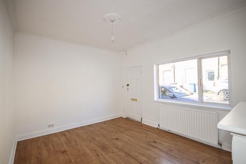 2 bedroom terraced house to rent, Frederick Street, Sittingbourne, Kent, ME10 1AU