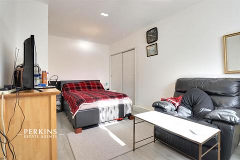 undefined, Southall, UB1