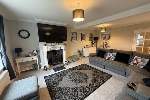 undefined, Henstridge BA8