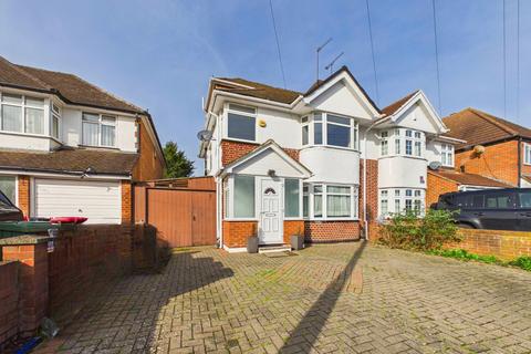 undefined, Courtlands Ave, Langley, Slough, Berkshire, SL3