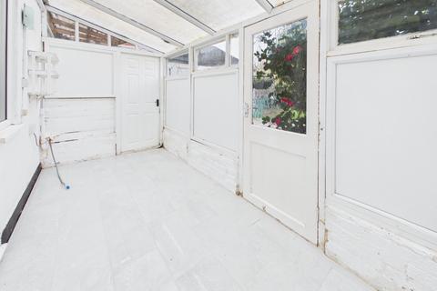 undefined, Courtlands Ave, Langley, Slough, Berkshire, SL3