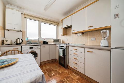 3 bedroom apartment for sale, Litchfield Road, Southampton