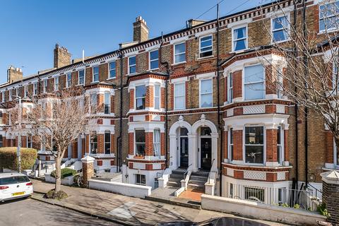 1 bedroom flat for sale, Schubert Road, London, SW15
