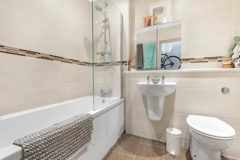 2 bedroom flat to rent, Peckham Rye, Peckham, London, SE15