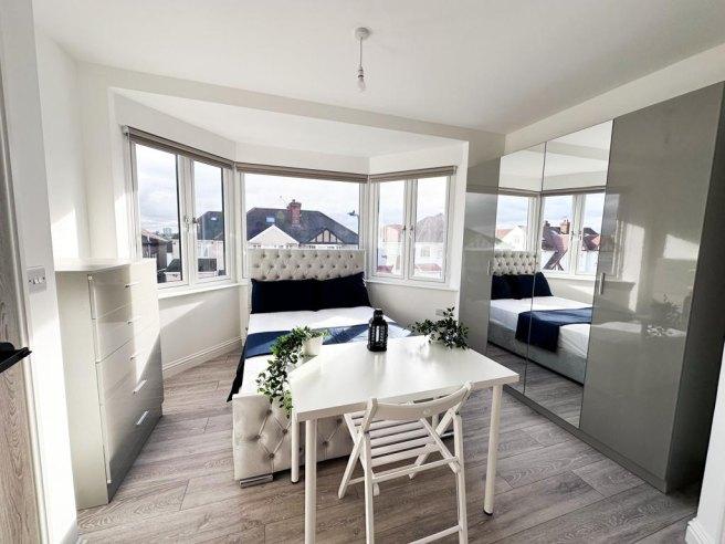 Dollis-hill-avenue-nw2-6rb-1051235