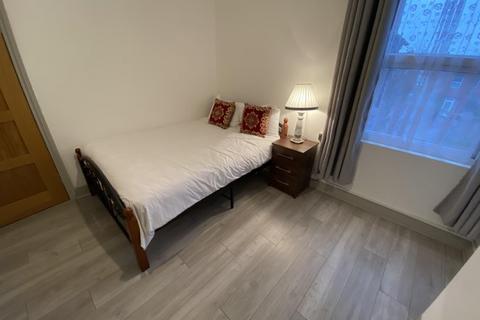 1 bedroom flat to rent, Larch Road