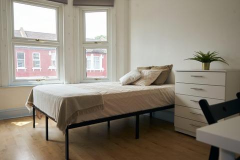 1 bedroom flat to rent, Mora Road