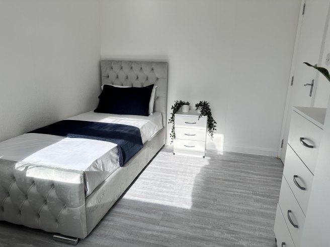 Briar-road-nw2-6ta-1057377