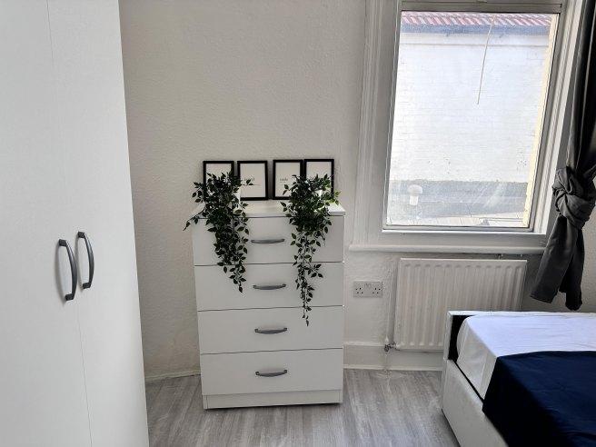 Briar-road-nw2-6ta-1057384