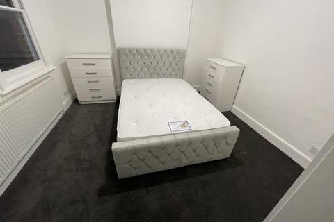 undefined, Kings Road
