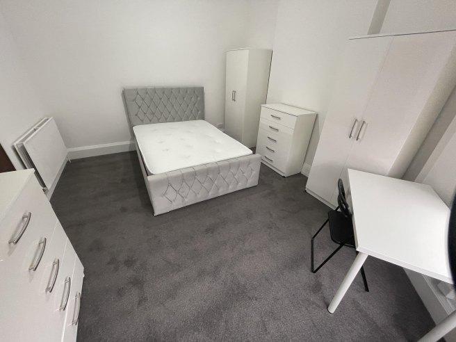 Kings-road-nw10-2bn-1057422