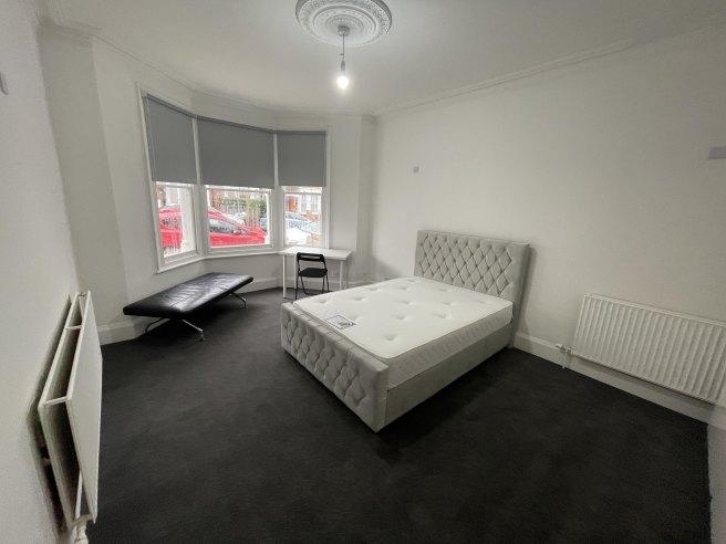 Kings-road-nw10-2bn-1057427