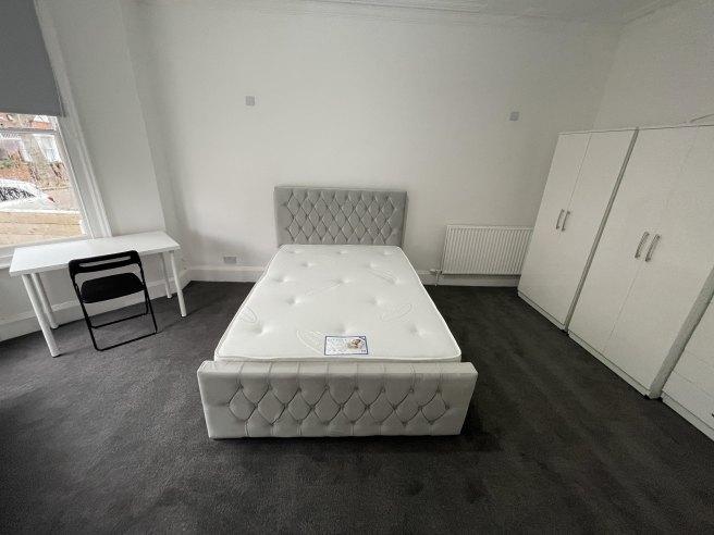 Kings-road-nw10-2bn-1057429