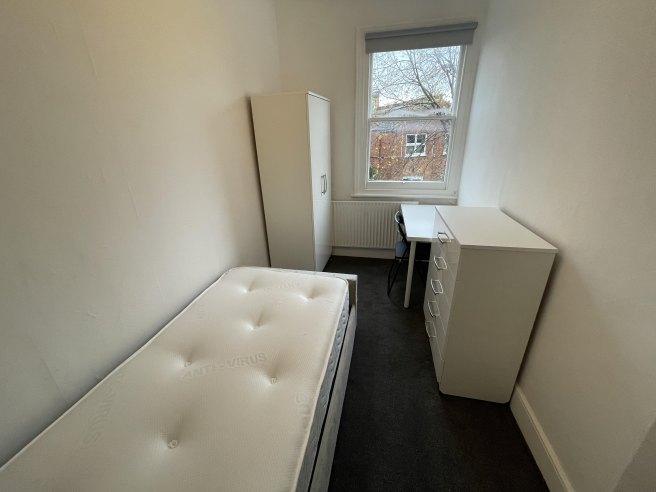 Kings-road-nw10-2bn-1057414